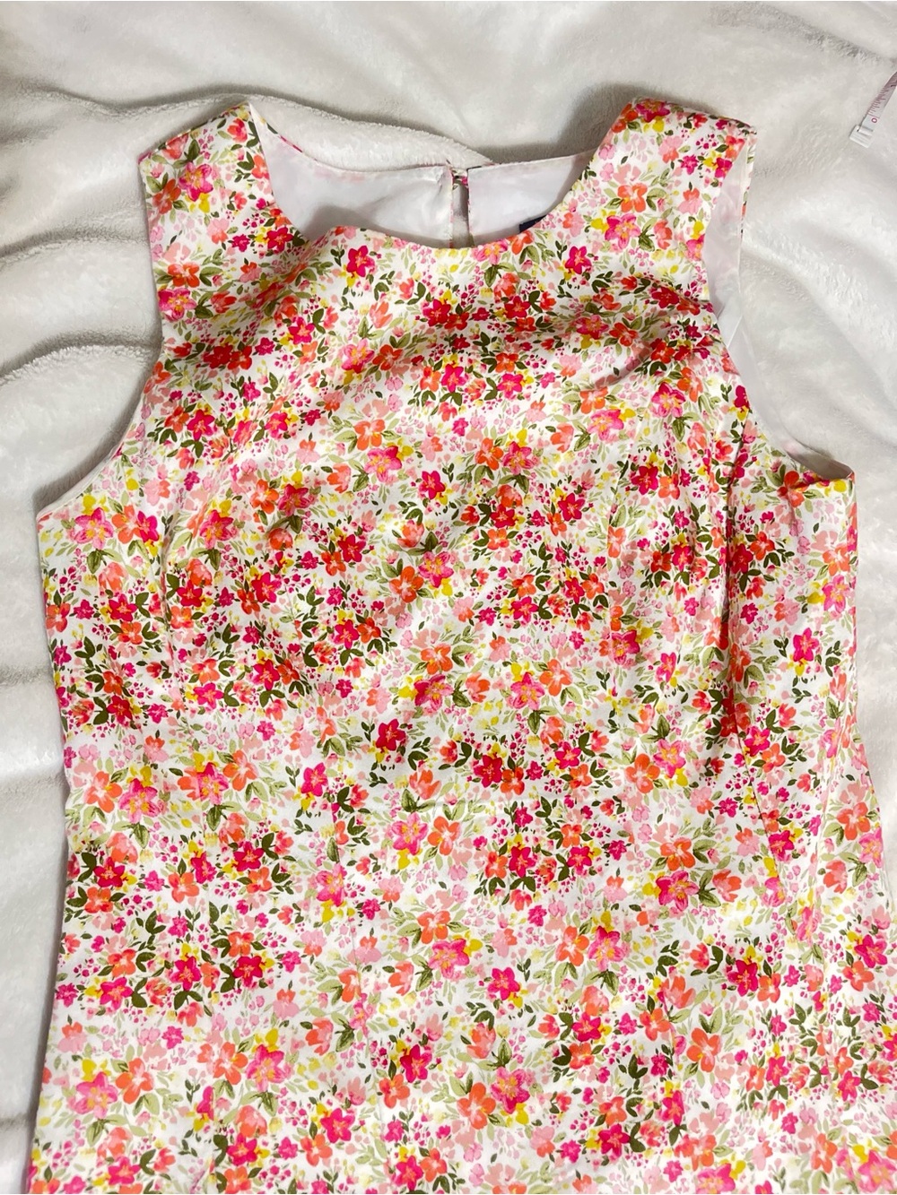 Ronni Nicole Floral Sleeveless Mini Shift Dress - Picture 3 of 8